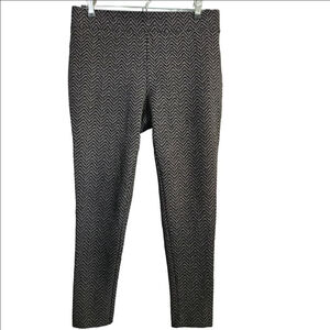 Women's LOFT Pants Size MP Black Gray Chevron Print